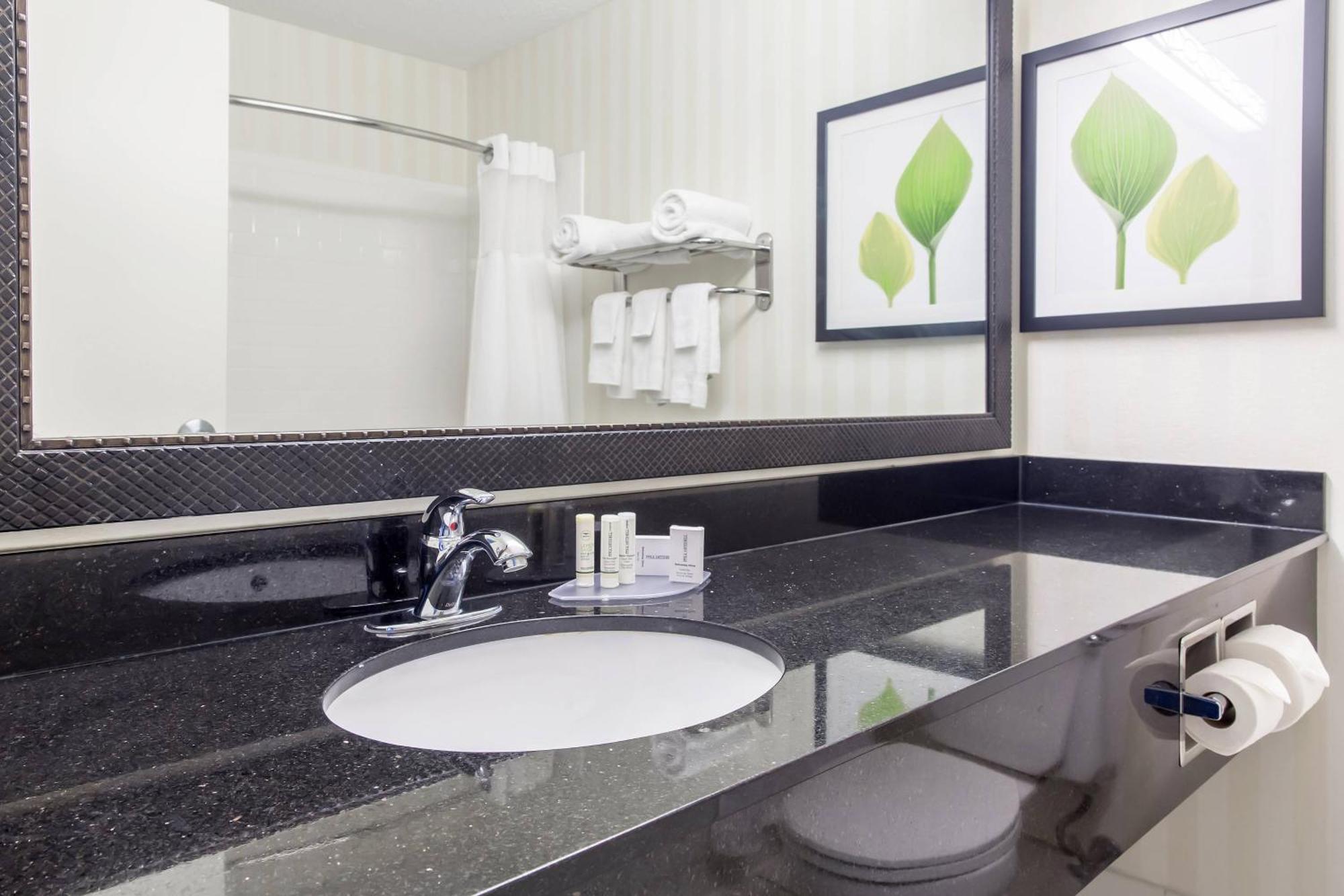Fairfield Inn & Suites Canton Норт-Кантон Экстерьер фото